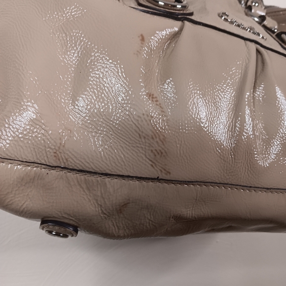 COACH project patent Leather cream Ashley F15455, 2011 millennial purse - Picture 7 of 16